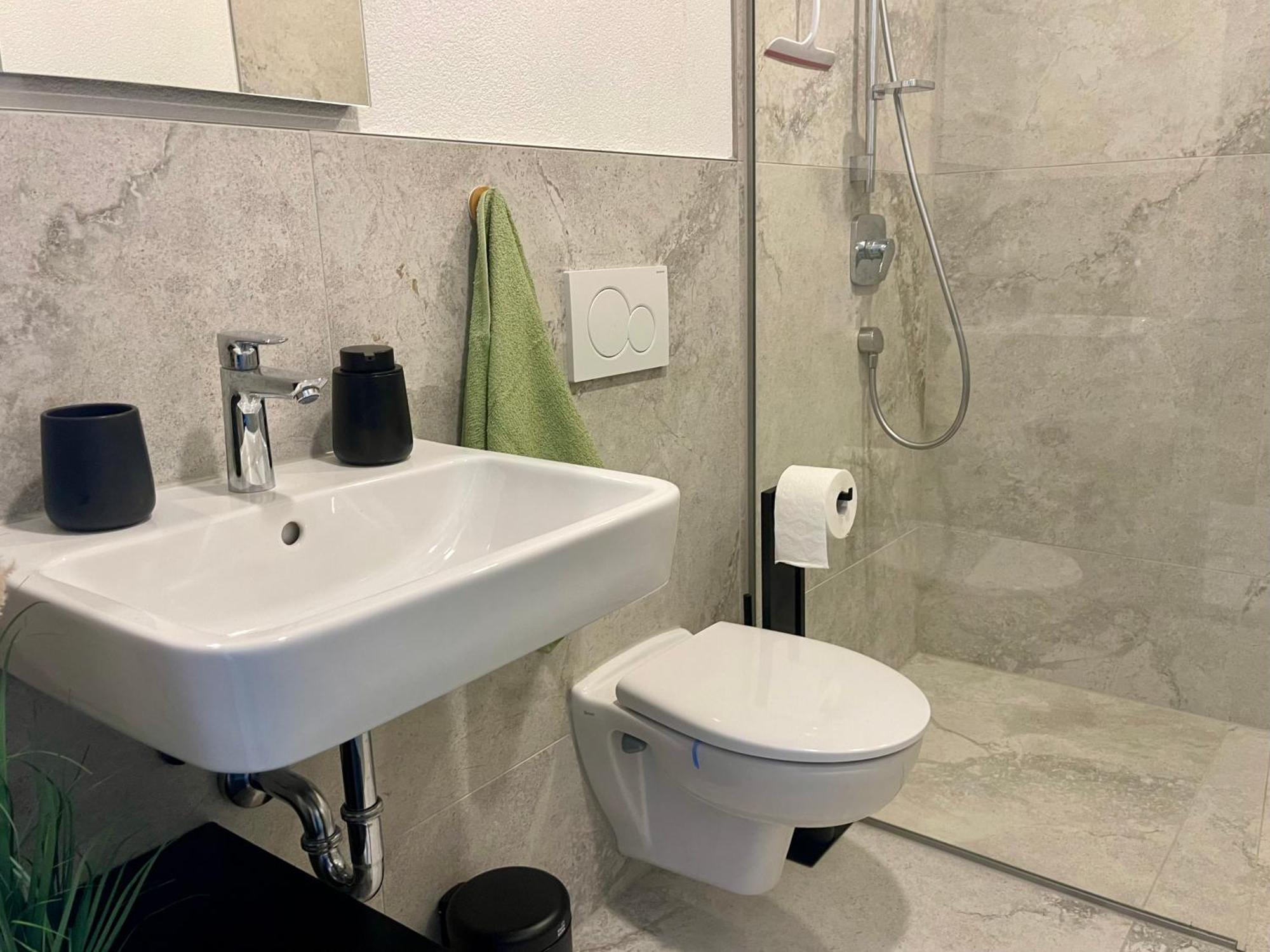 Wunderschoenes Apartment Am Schloessle Zentrum بفورتسهايم المظهر الخارجي الصورة